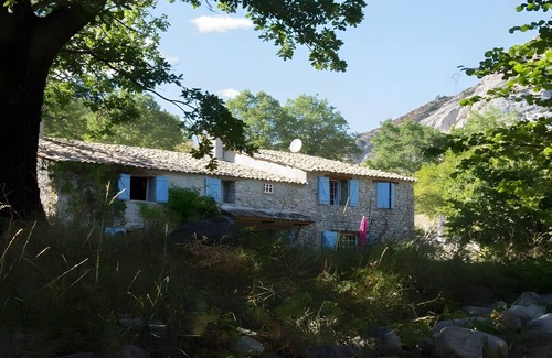 Entrepierres Casa | House in Provence in the Old Fuller's Mill