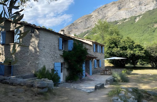 Entrepierres Casa | House in Provence in the Old Fuller's Mill