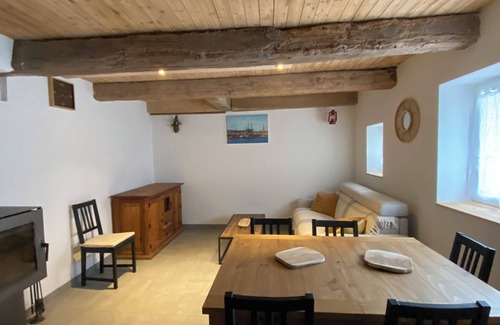 Trelivan Casa | House in quiet neighborhood