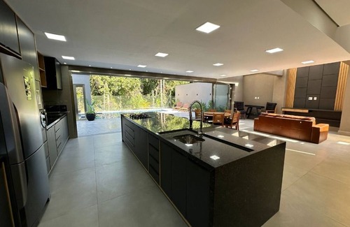 Bertioga Casa | House in Riviera de São Lourenço