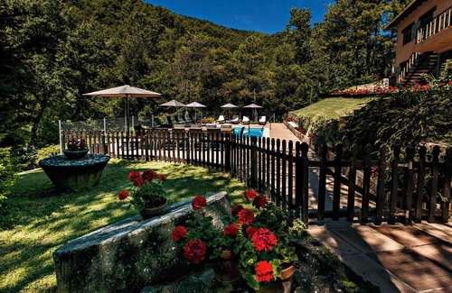 La Baronia de Rialb Cabaña | Casa en medio de la naturaleza con piscina y jardín. Pet friendly !