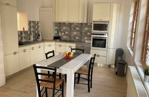 Sainte-Foy-la-Grande Casa | House in the heart of a village