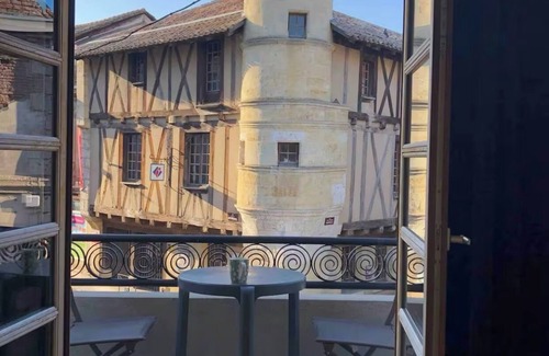 Sainte-Foy-la-Grande Casa | House in the heart of a village
