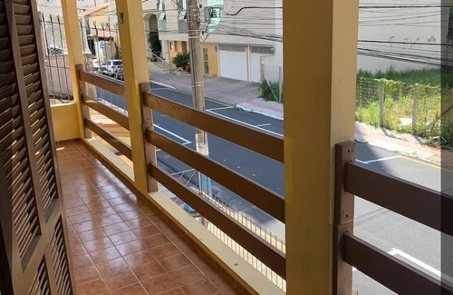 Centro Casa | Alquiler Temporada - Casa en el Centro de Baln. Camboriú, con capacidad para 30 personas!