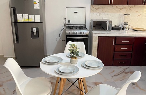 Catamayo Apartamento | Casa en la ciudad de Catamayo el valle del Eterno Sol cerca de todo