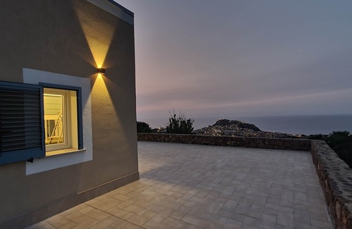 Castelsardo Casa | Casa en el campo con vistas a Asinara en la naturaleza