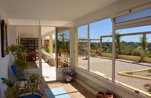 Olhao Casa | House in the Eastern Algarve with protected pool and great views to the sea
