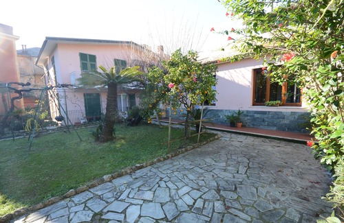 Sant'Ilario Casa | Casa en el verde, a 100 metros del mar