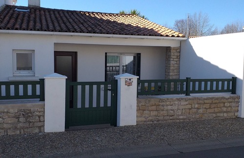 Rivedoux-Plage Casa | House in the heart of the village for 3 people