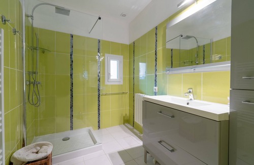 Marseillan Casa | Casa en el corazón del pueblo 3 * en una zona tranquila y auténtica.