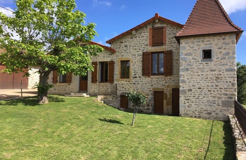 Renaison Casa | Casa en el corazón de viñedos en un viñedo, Le Domaine de la Paroisse