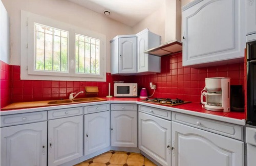 Auriol Villa | Auriol, in the heart of Provence