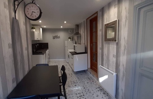 Mens Casa | Casa en el centro histórico de Mens