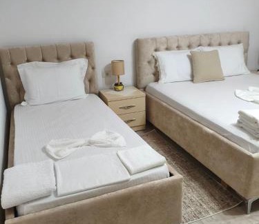 Gjirokaster Apartamento | House in the old town with view