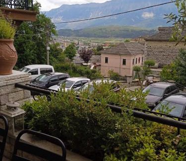 Gjirokaster Apartamento | House in the old town with view