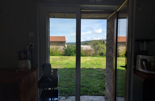 Aix-la-Fayette Casa | House in the open air, 1000 m'altitude