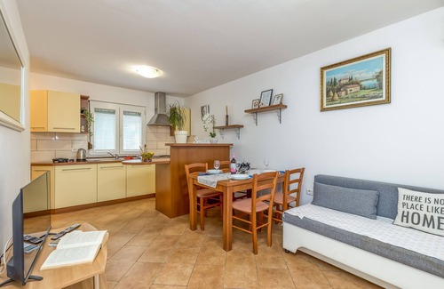 Ankaran Casa | House In The Vineyards, Ankaran, Slovenia
