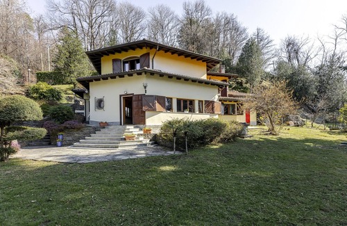 Montegrino Valtravaglia Villa | 0008 Casa nel bosco - Lanzieri F.