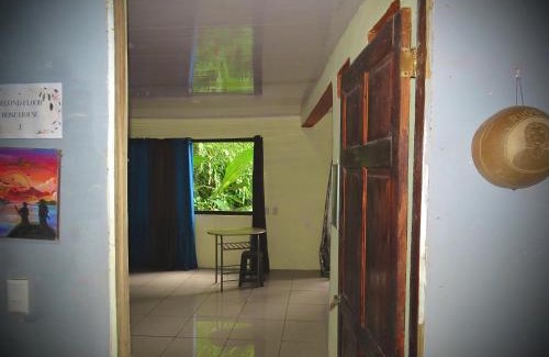 Manuel Antonio Apartamento | House la Rose Second Floor