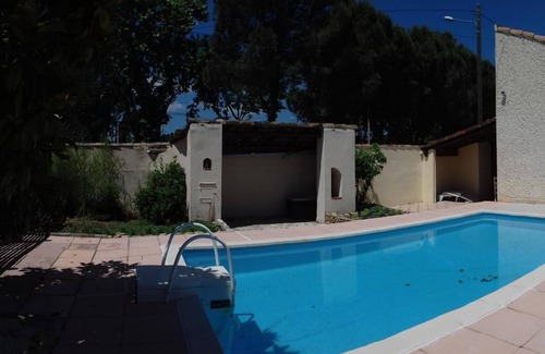 Grans Casa | casa ubicada en grans en el corazón de la Provenza