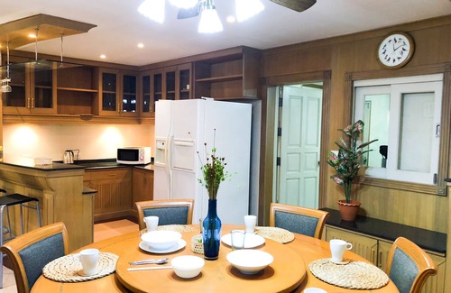 Samsen Nai Casa | Casa cerca de BTS y mercado de fin de semana