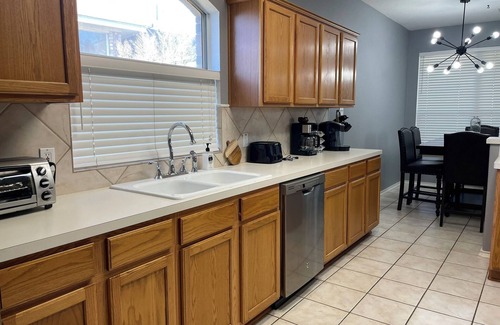 Wetmore Casa | House Near JW Marriott Evans/Bulverde 4bed 2bath