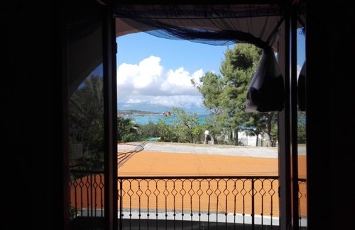 Cea Casa | Casa en el mar de Baia Cea