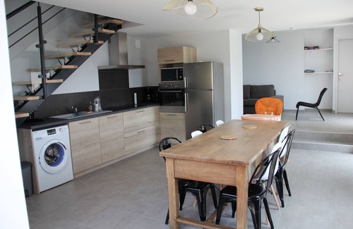 Veranne Casa | Casa sin vecinos con vistas a los Alpes Véranne