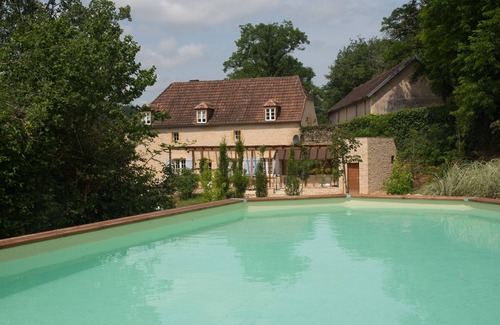 Auriac-du-Perigord Casa | Cedar House, Casa de piedra en Dordogne.