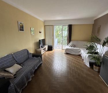 Saint-Marc-sur-Mer Casa | House of Dreamers - 6 Bedrooms - 12 people - Near Beach