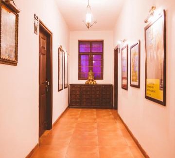 Greater Noida Cama Y Desayuno | House of Kapaali