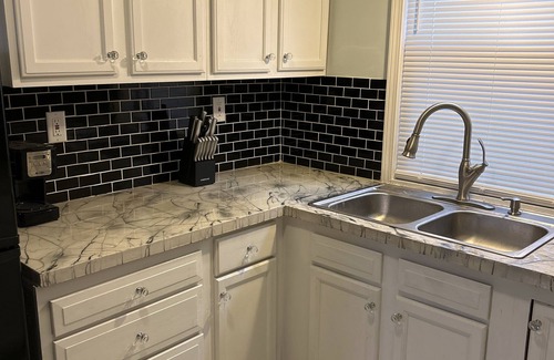 Highland Park Casa | House of Love. Close to Downtown Detroit.