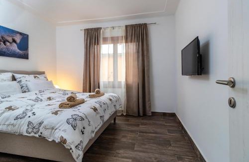 Uzice Casa | HOUSE OF SURPRISE