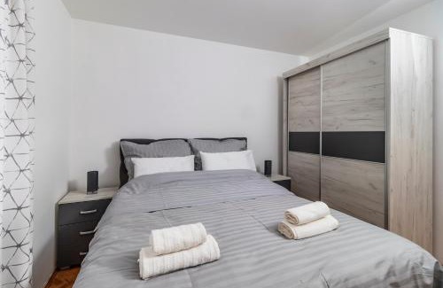 Uzice Casa | HOUSE OF SURPRISE