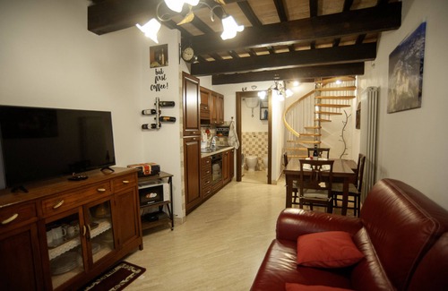 Narni Scalo Casa | House of the Olive Grove (Narni Sotterranea with free parking)