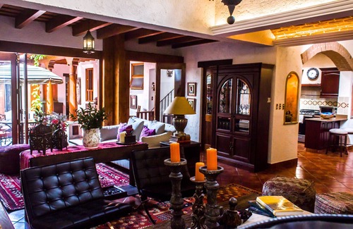 Antigua Guatemala Casa | House of Three Fountains with Courtyard and rooftop views