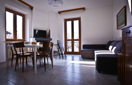 Colmegna Apartamento | CASA DE VICTORIA 4 LAGO DELANTERO AP1 JARDÍN Y SPA