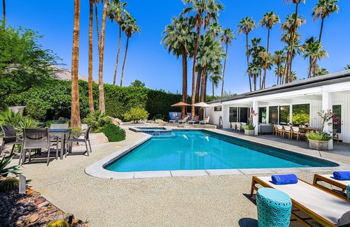 Deep Well Ranch Casa | House of Views – Deepwell architectural gem!