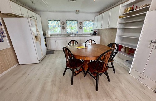 Elmaton Casa | House on intercoastal with lighted fishing pier
