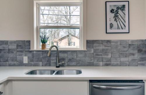 Texarkana Apartamento | House on Main Sleeps 6 and Ping Pong Table