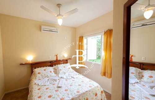 Ponta das Canas Casa | House on Offer Residential with Swimming Pool