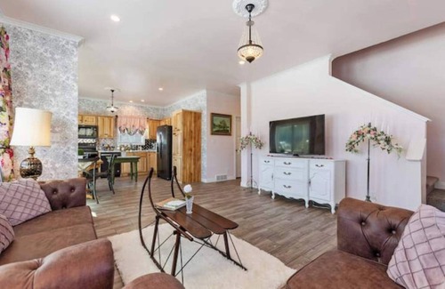 Saint Mary's Casa | House on Pond in Idaho Springs with Hot Tub - New Construction Custom Built!