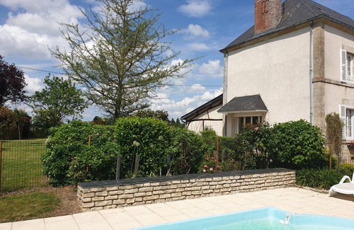 Bou Casa | House on the banks of the Loire