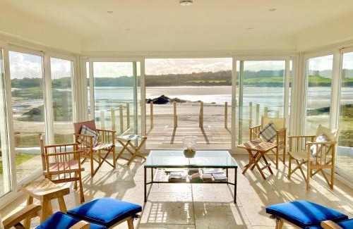 Caergeiliog Casa | House on the Beach
