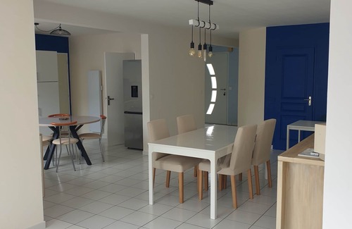 Mairie de Doulon Casa | Casa de 140 m2, piscina privada, NANTES- centro de la ciudad, sin vecinos.