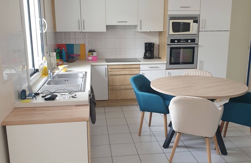 Mairie de Doulon Casa | Casa de 140 m2, piscina privada, NANTES- centro de la ciudad, sin vecinos.