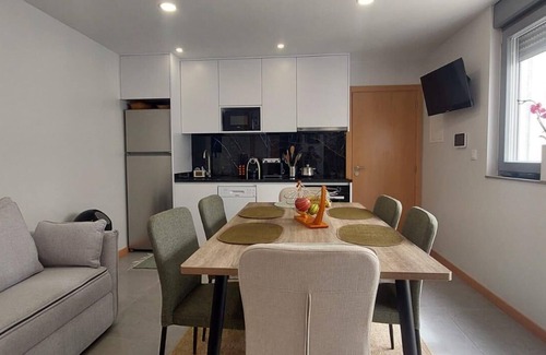 Monserrate Casa | House River Sea