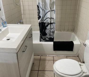 Los Angeles Casa | House Rooms & RV Rooms Near LAX