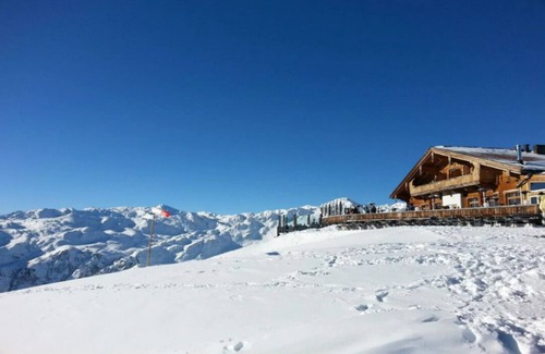 Emberg Apartamento | House Sabrina -Garconniere! Only 300m from the Hochzillertal/Kaltenbach valley run!