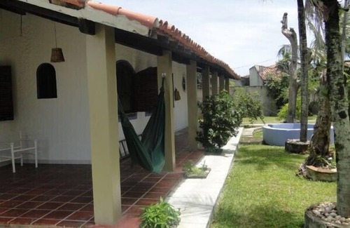 Praia da Vila Casa | Casa rodeada porche, 4 dormitorios, piscina, barbacoa y pista de voleibol